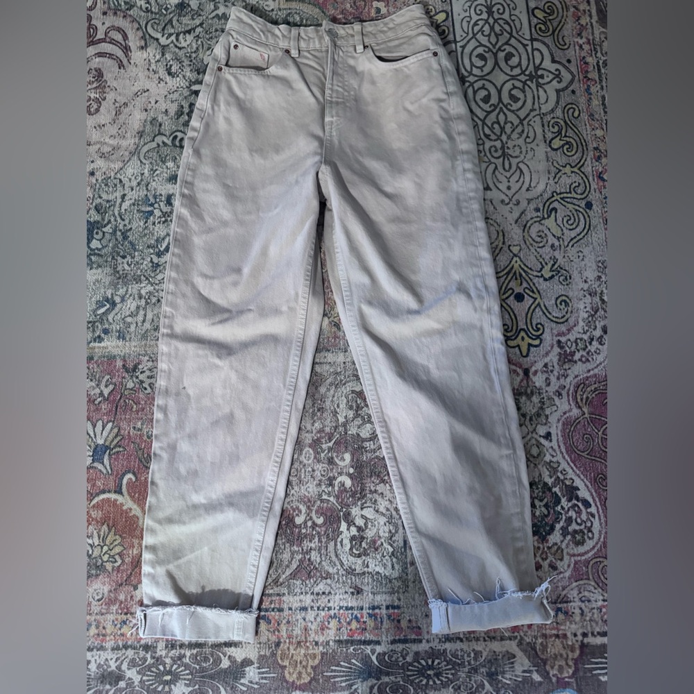 Zara Beige Raw hem jeans
